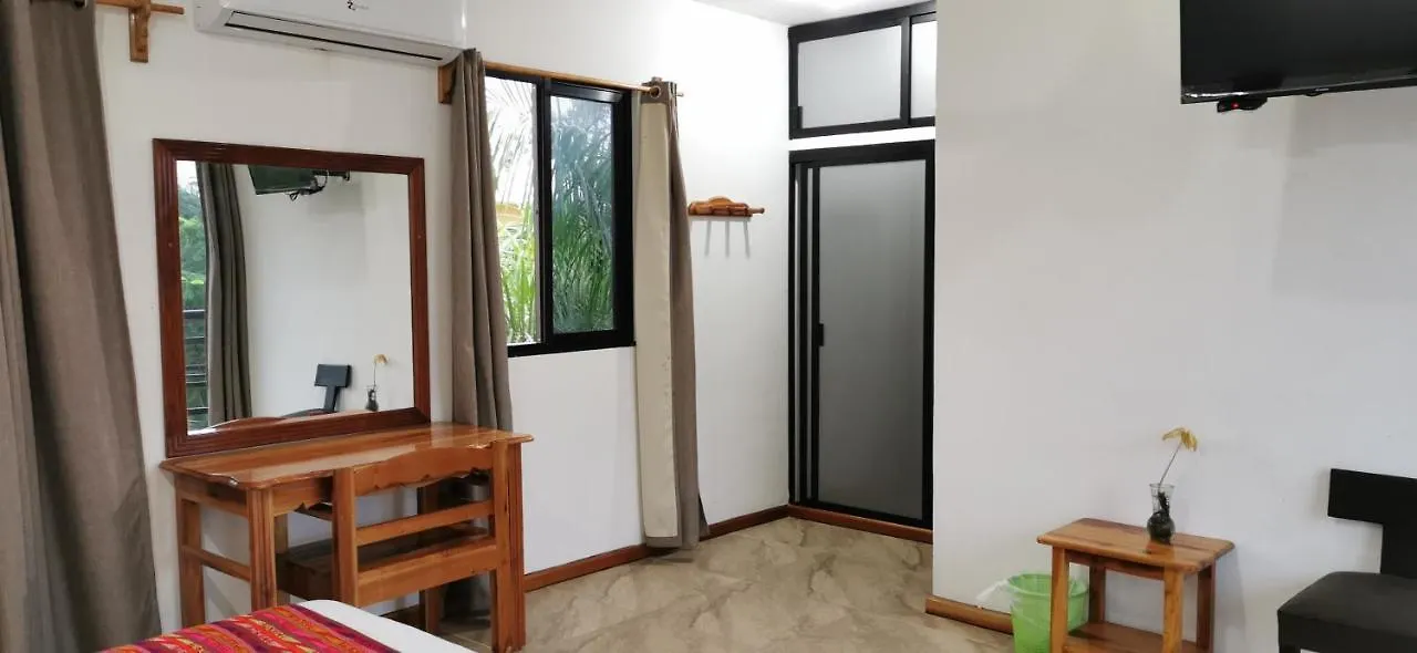 Hotel Iker Tulum 3*,