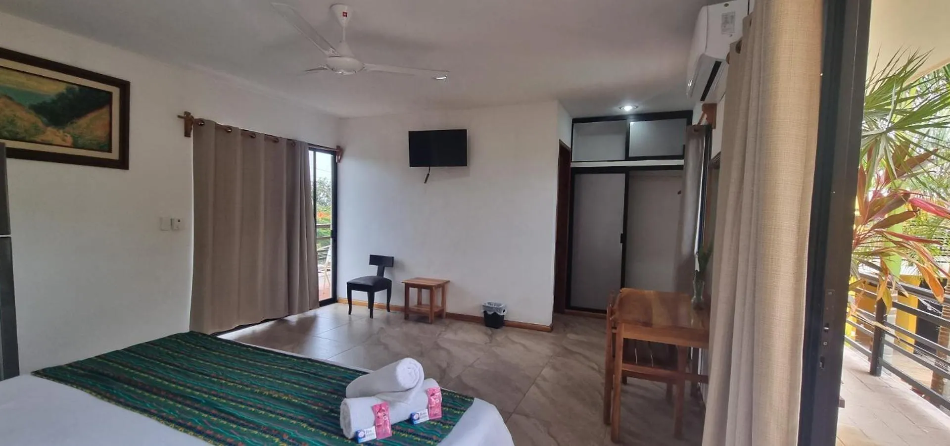 Hotel Iker 图卢姆 3*,