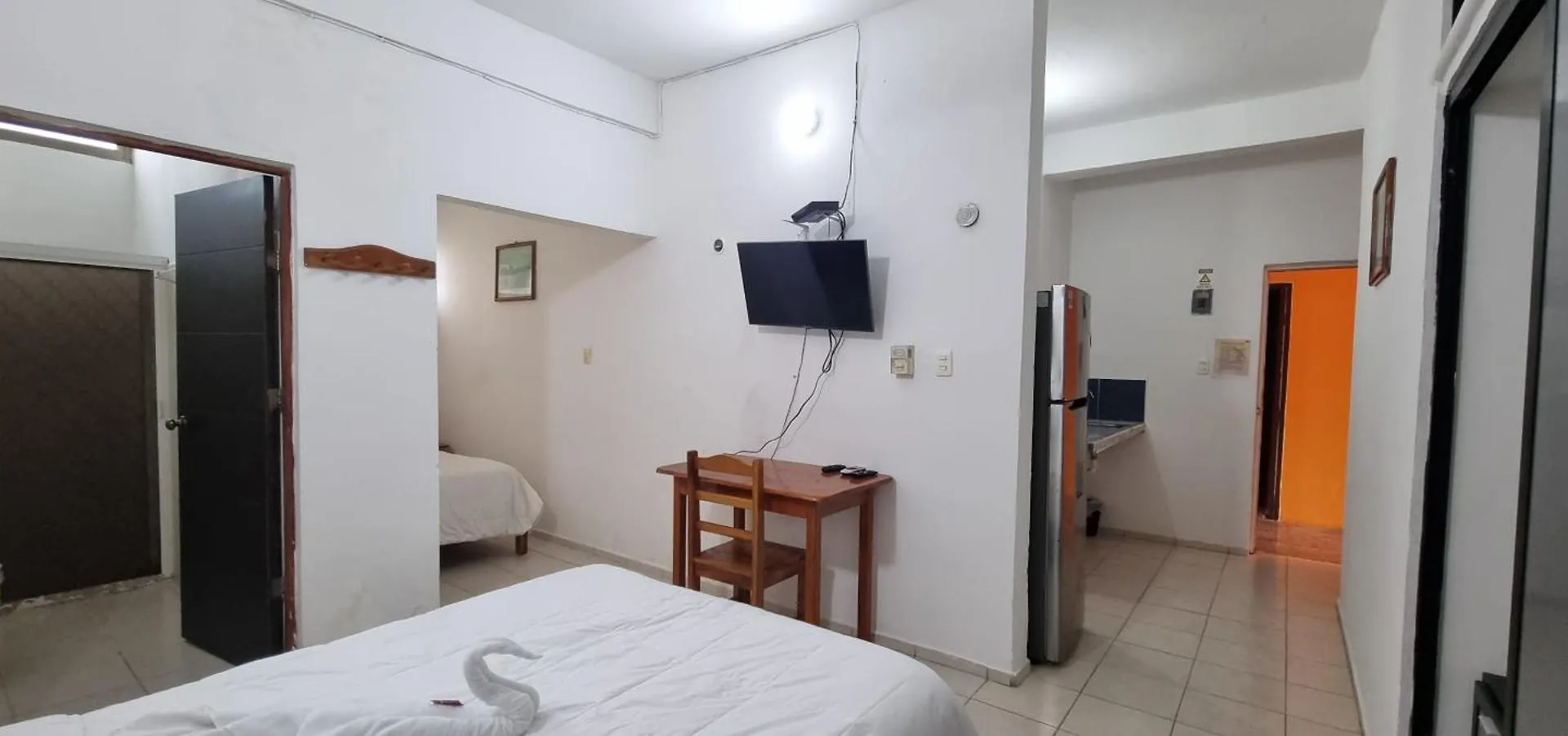 Hotel Iker 图卢姆