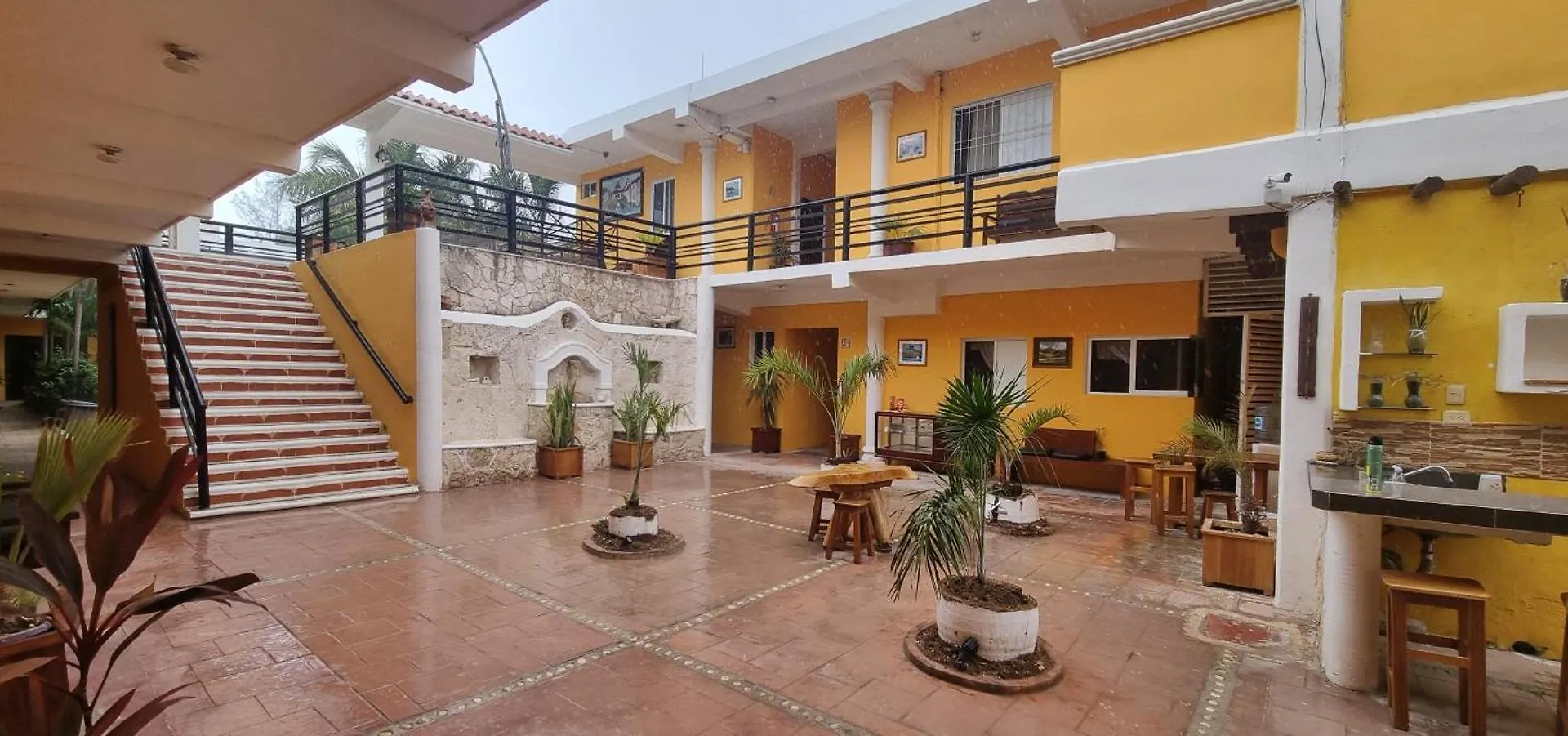 Hotel Iker 图卢姆